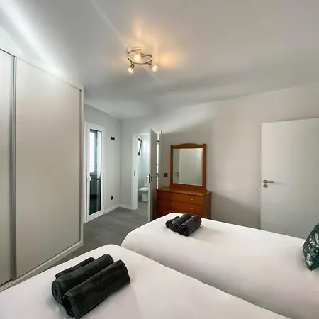 Apartment Village Square Coastal 1d *