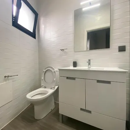 Village Square Coastal 1d Apartment *